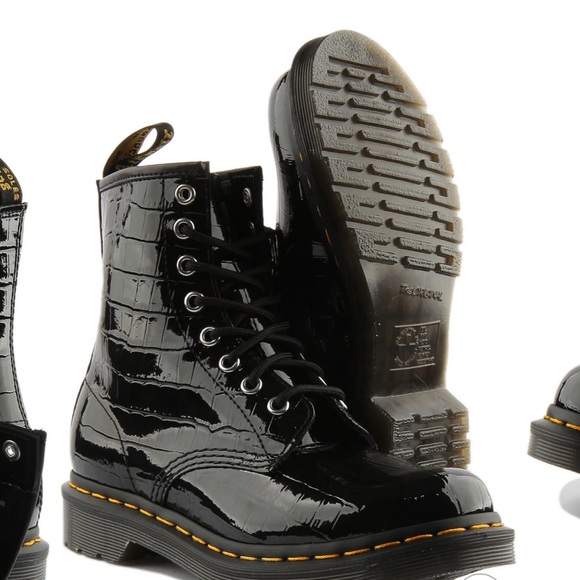 Last photo is me wearing them and proof they exist! lol - Picture 2 of 4